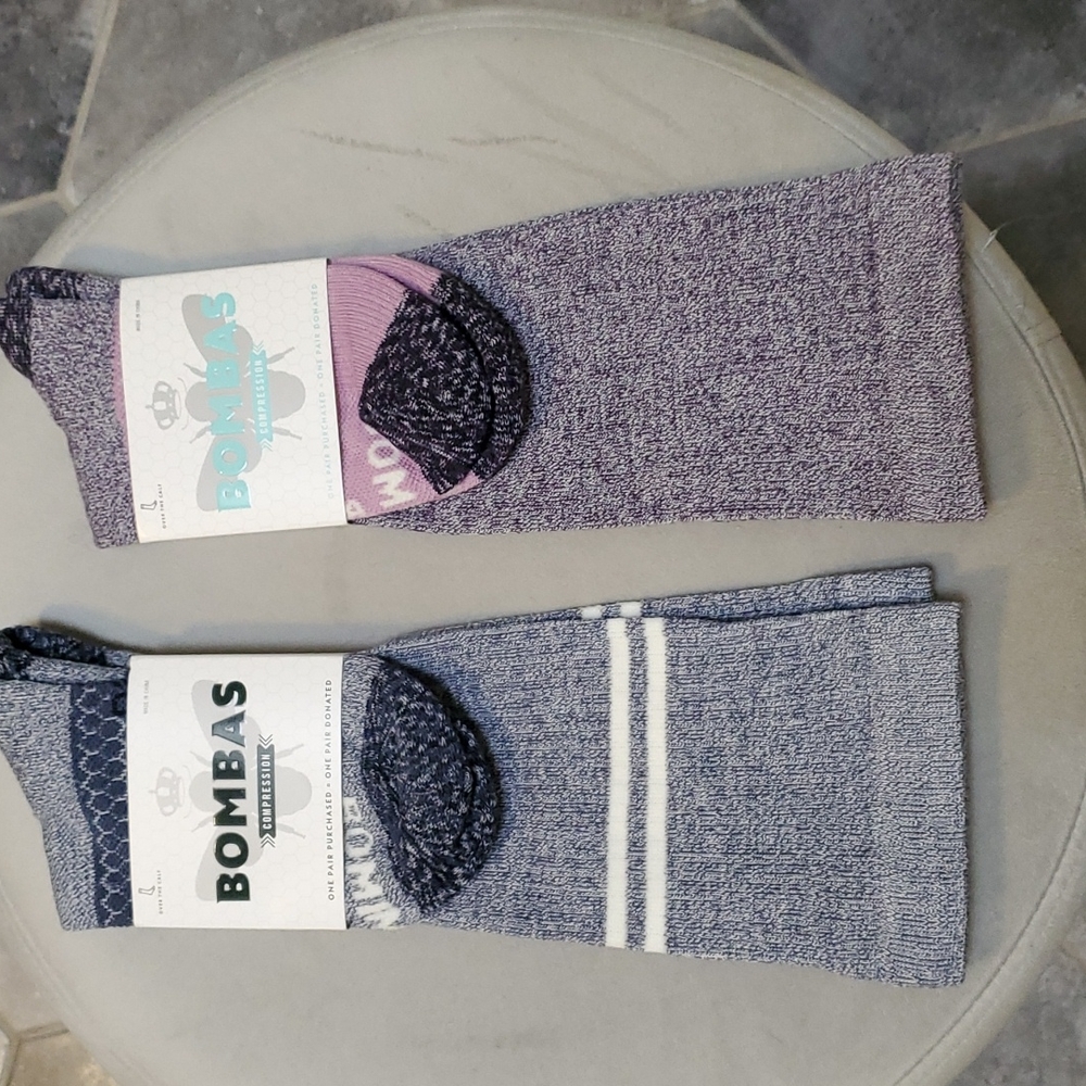 2 pairs of Bombas knee high compression socks